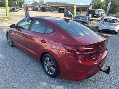 2017 Hyundai ELANTRA SE   - Photo 4 - Hopkinsville, KY 42240