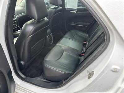 2017 Chrysler 300C   - Photo 7 - Hopkinsville, KY 42240