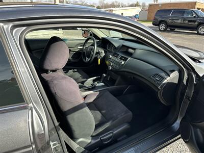 2012 Honda Accord LX-S   - Photo 8 - Hopkinsville, KY 42240