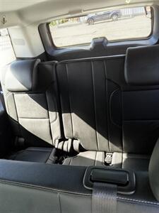 2019 Chevrolet Suburban 1500 LT   - Photo 11 - Hopkinsville, KY 42240