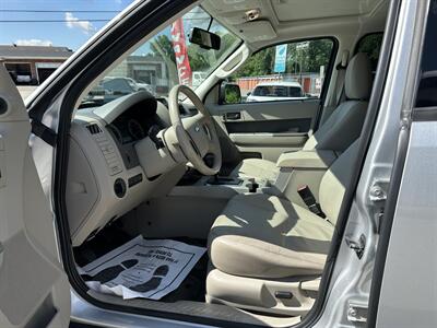2009 Ford Escape XLT   - Photo 7 - Hopkinsville, KY 42240