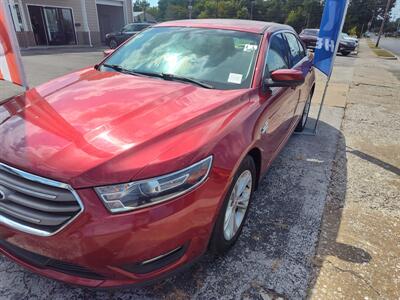 2018 Ford Taurus SEL   - Photo 2 - Hopkinsville, KY 42240
