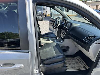 2019 Dodge Grand Caravan SXT   - Photo 10 - Hopkinsville, KY 42240