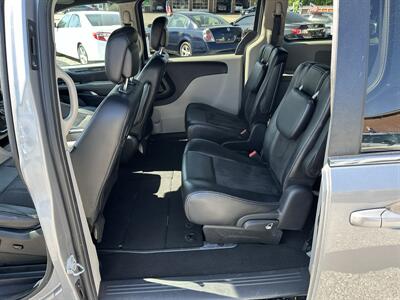 2019 Dodge Grand Caravan SXT   - Photo 8 - Hopkinsville, KY 42240