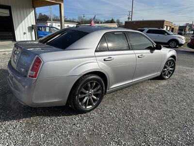 2014 Chrysler 300 Series S   - Photo 6 - Hopkinsville, KY 42240