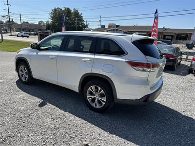 2014 Toyota Highlander XLE   - Photo 4 - Hopkinsville, KY 42240