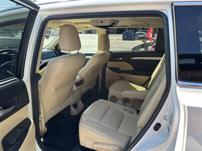 2014 Toyota Highlander XLE   - Photo 8 - Hopkinsville, KY 42240