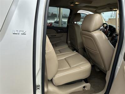 2011 Chevrolet Avalanche LTZ   - Photo 10 - Hopkinsville, KY 42240
