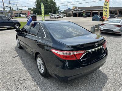 2017 Toyota Camry LE   - Photo 4 - Hopkinsville, KY 42240