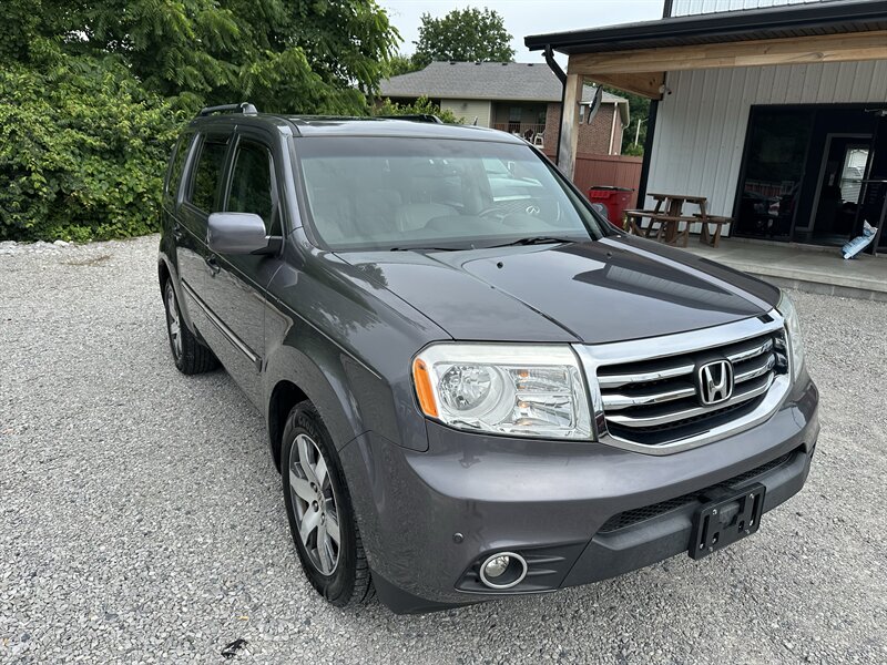2015 Honda Pilot 4WD Touring w/RES & Navigation's photo