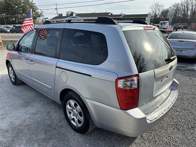 2007 Kia Sedona   - Photo 4 - Hopkinsville, KY 42240