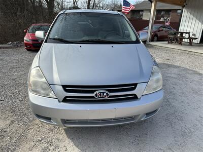 2007 Kia Sedona   - Photo 2 - Hopkinsville, KY 42240