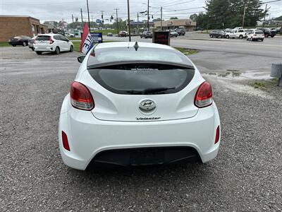 2017 Hyundai VELOSTER   - Photo 5 - Hopkinsville, KY 42240