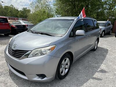 2014 Toyota Sienna LE 8-Passenger   - Photo 3 - Hopkinsville, KY 42240