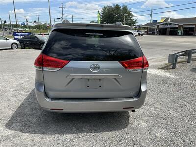 2014 Toyota Sienna LE 8-Passenger   - Photo 5 - Hopkinsville, KY 42240