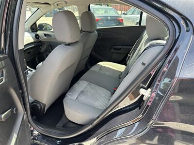 2015 Chevrolet Sonic LS   - Photo 8 - Hopkinsville, KY 42240