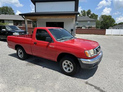 2000 Nissan Frontier XE   - Photo 1 - Hopkinsville, KY 42240