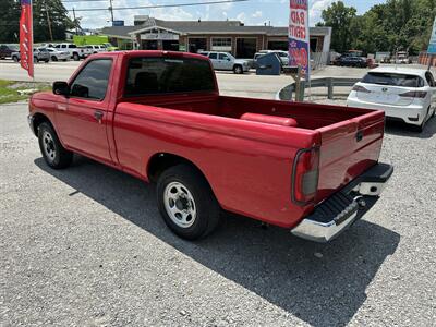 2000 Nissan Frontier XE   - Photo 4 - Hopkinsville, KY 42240