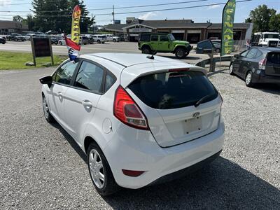 2016 Ford Fiesta S   - Photo 4 - Hopkinsville, KY 42240