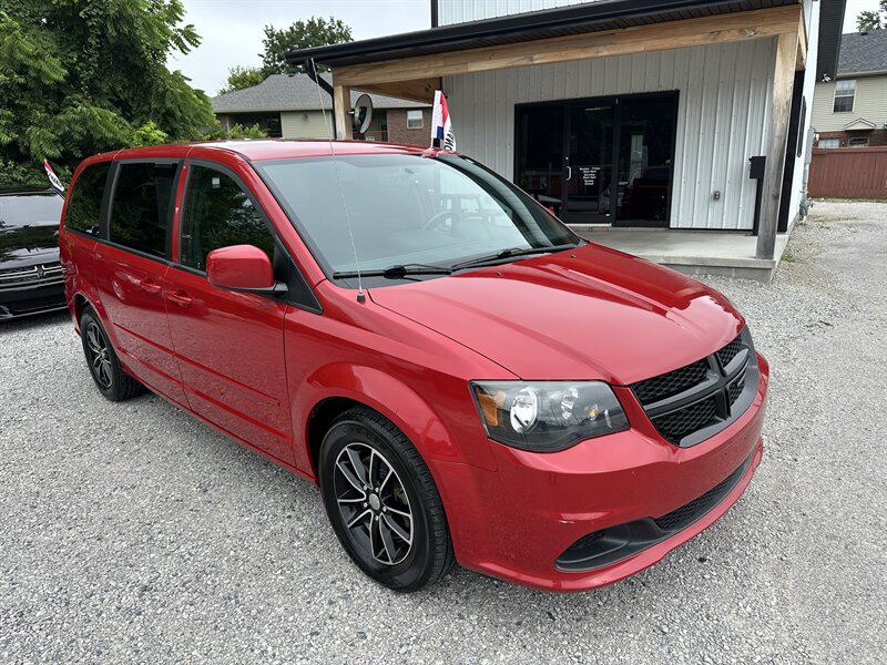 2015 Dodge Grand Caravan American Value Package   - Photo 1 - Hopkinsville, KY 42240