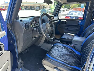 2010 Jeep Wrangler Unlimited Sport   - Photo 7 - Hopkinsville, KY 42240