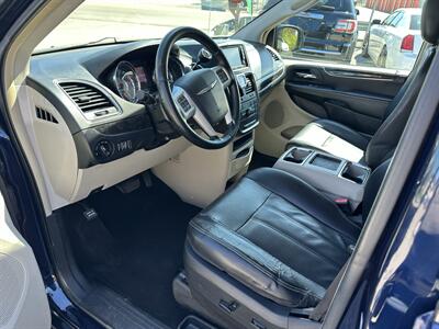 2015 Chrysler Town & Country Touring   - Photo 7 - Hopkinsville, KY 42240