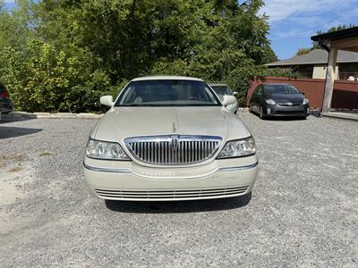 2005 Lincoln Town Car SIGNATURE LIMITED   - Photo 2 - Hopkinsville, KY 42240