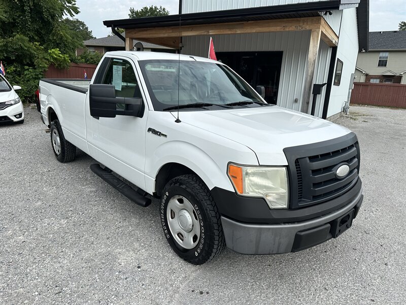 2009 Ford F-150 XL  