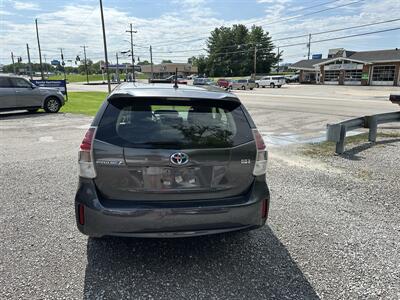 2016 Toyota Prius v Two   - Photo 5 - Hopkinsville, KY 42240