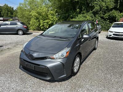 2016 Toyota Prius v Two   - Photo 3 - Hopkinsville, KY 42240