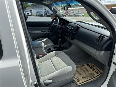 2007 Toyota Tacoma PreRunner V6   - Photo 10 - Hopkinsville, KY 42240
