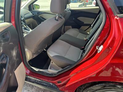 2012 Ford Focus SE   - Photo 8 - Hopkinsville, KY 42240