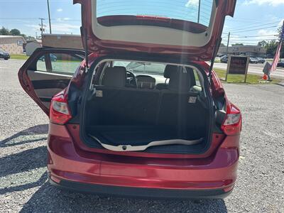 2012 Ford Focus SE   - Photo 10 - Hopkinsville, KY 42240