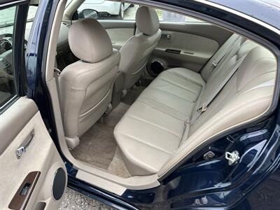 2005 Nissan Altima 3.5 SE   - Photo 8 - Hopkinsville, KY 42240