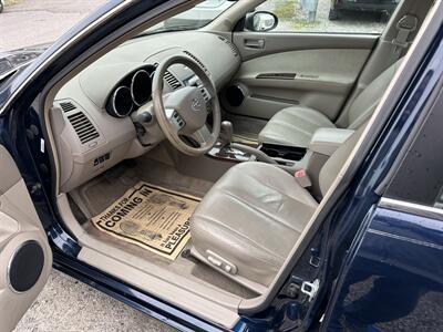 2005 Nissan Altima 3.5 SE   - Photo 7 - Hopkinsville, KY 42240
