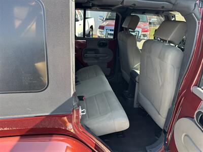 2007 Jeep Wrangler Unlimited Sahara   - Photo 11 - Hopkinsville, KY 42240