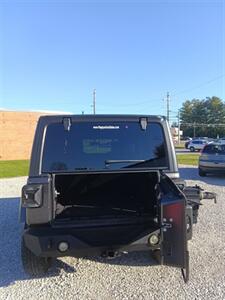2018 Jeep Wrangler Unlimited Sport   - Photo 10 - Hopkinsville, KY 42240