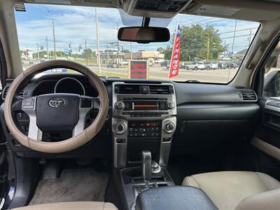 2010 Toyota 4Runner SR5   - Photo 12 - Hopkinsville, KY 42240