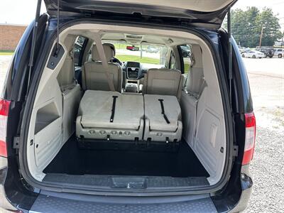 2013 Chrysler Town & Country Touring-L   - Photo 7 - Hopkinsville, KY 42240