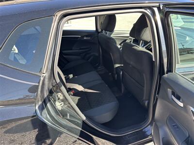 2015 Honda Fit LX   - Photo 11 - Hopkinsville, KY 42240