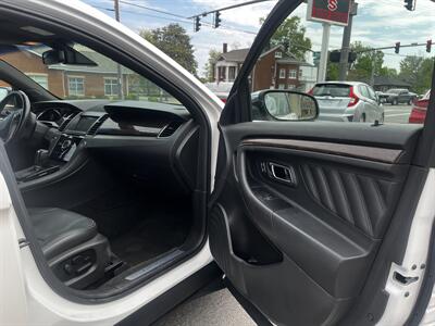 2016 Ford Taurus LIMITED   - Photo 9 - Hopkinsville, KY 42240