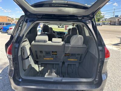 2011 Toyota Sienna LE   - Photo 9 - Hopkinsville, KY 42240