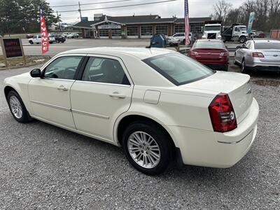 2008 Chrysler 300 Series Touring   - Photo 4 - Hopkinsville, KY 42240
