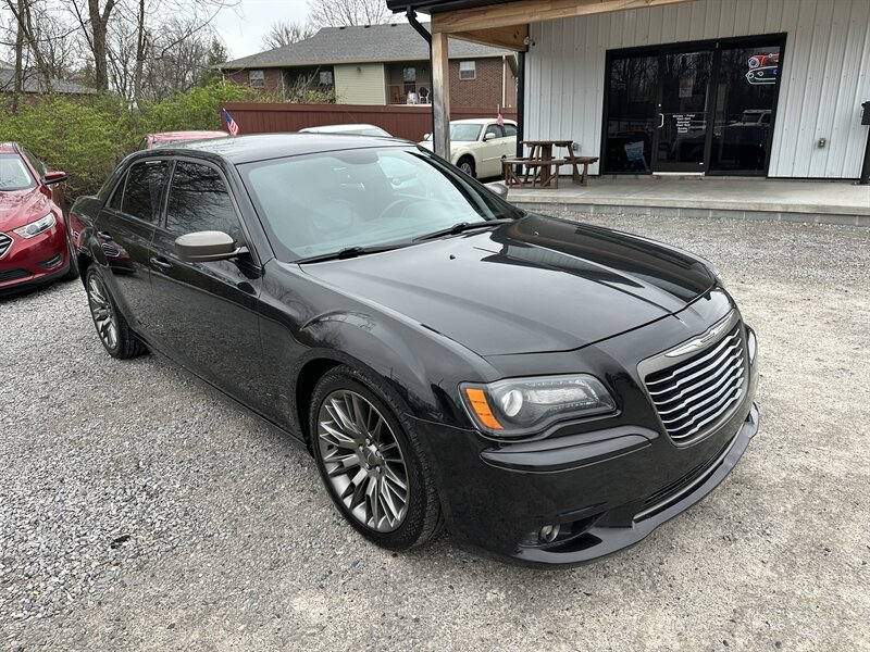 2013 Chrysler 300C John Varvatos Luxury Edition  