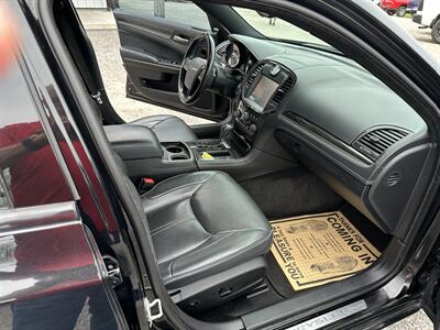 2013 Chrysler 300C John Varvatos Luxury Edition   - Photo 9 - Hopkinsville, KY 42240