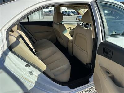 2010 Hyundai SONATA GLS   - Photo 10 - Hopkinsville, KY 42240