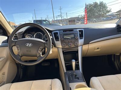 2010 Hyundai SONATA GLS   - Photo 11 - Hopkinsville, KY 42240