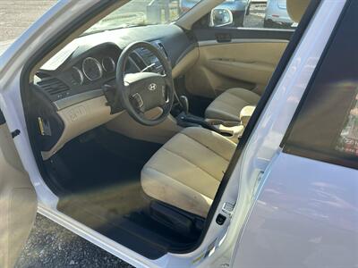 2010 Hyundai SONATA GLS   - Photo 7 - Hopkinsville, KY 42240
