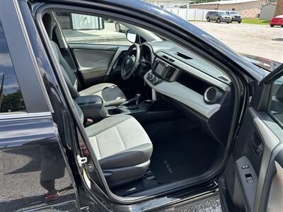 2015 Toyota RAV4 LE   - Photo 10 - Hopkinsville, KY 42240