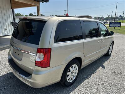 2013 Chrysler Town & Country Touring   - Photo 6 - Hopkinsville, KY 42240